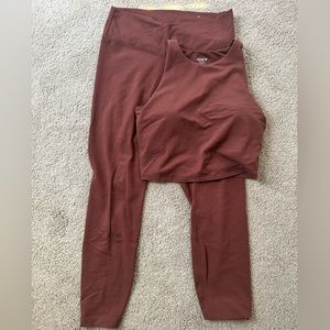 Old Navy Active L Leggings, M Top